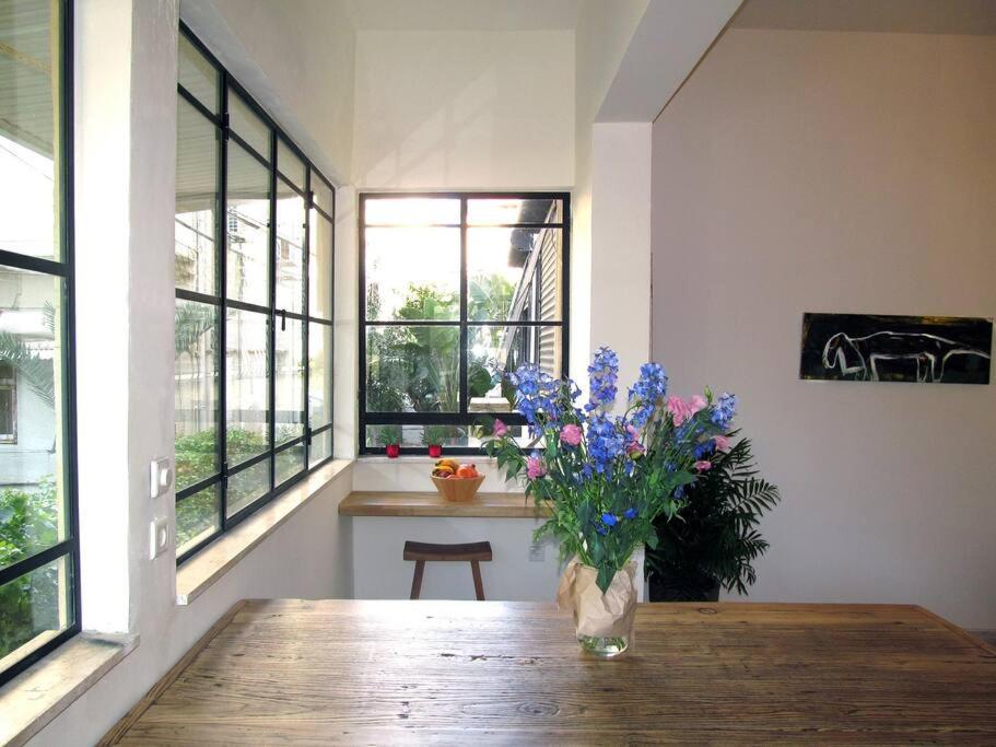 תל אביב Charming Apartment At Unbeatable Spot מראה חיצוני תמונה