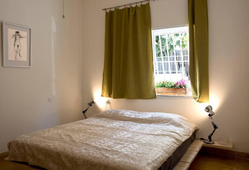 תל אביב Charming Apartment At Unbeatable Spot מראה חיצוני תמונה